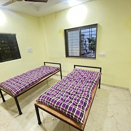Shree Swami Samarth Pg Rooms For Boys Solapur Exteriör bild