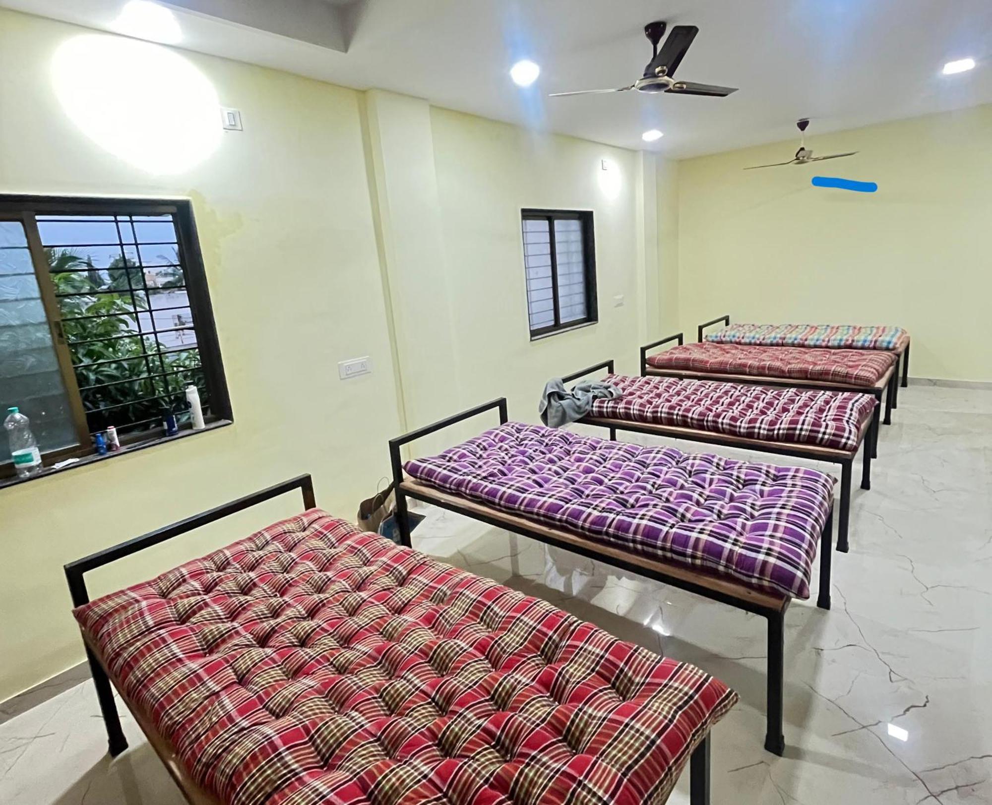 Shree Swami Samarth Pg Rooms For Boys Solapur Exteriör bild
